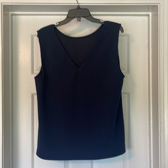 Ann Taylor Factory -  navy blue sleeveless top - back v-neck - size XL - Picture 2 of 5